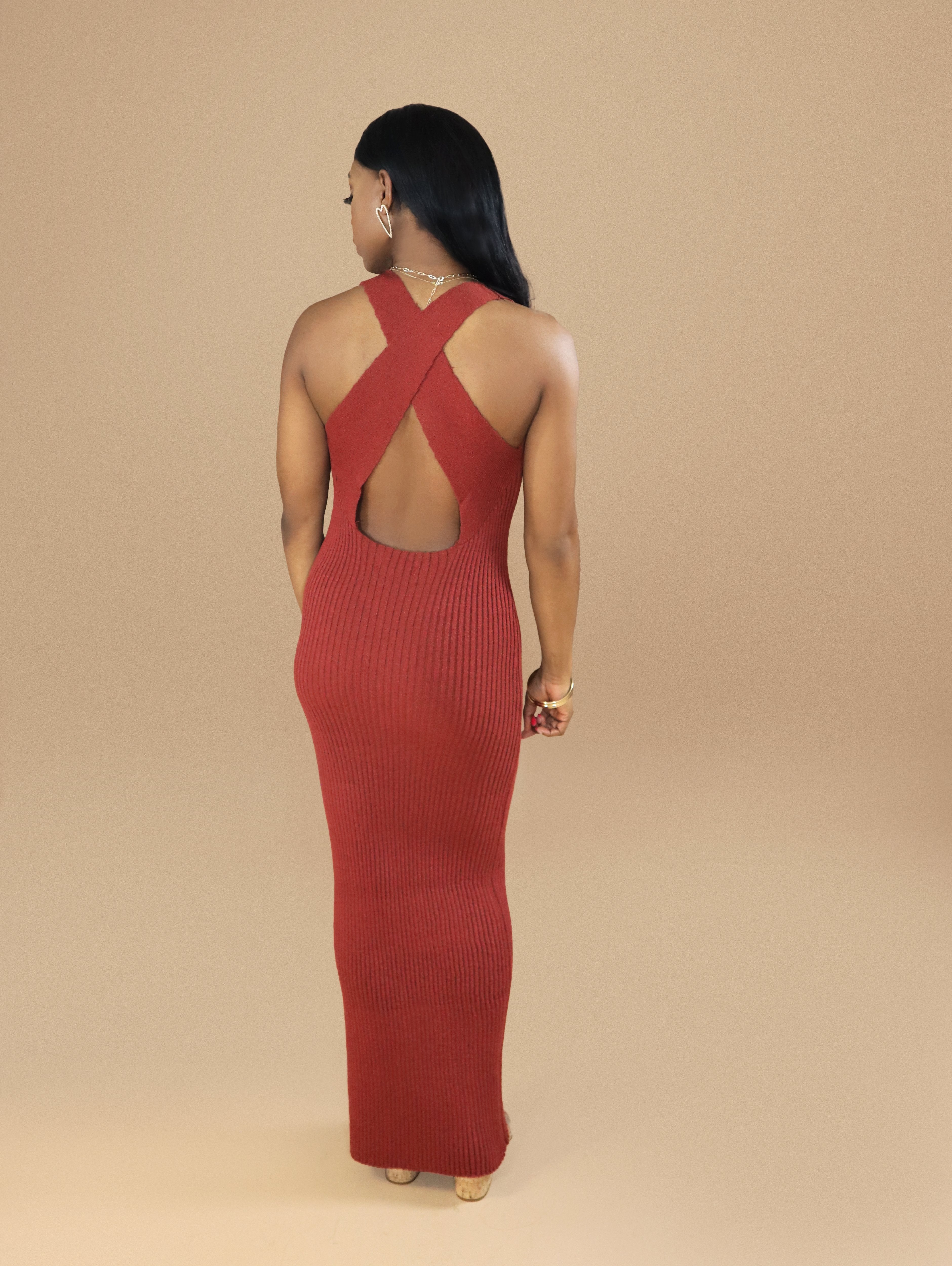 Sienna open back criss-cross maxi sweater dress Style Kurator Sienna open back criss-cross maxi sweater dress Style Kurator
